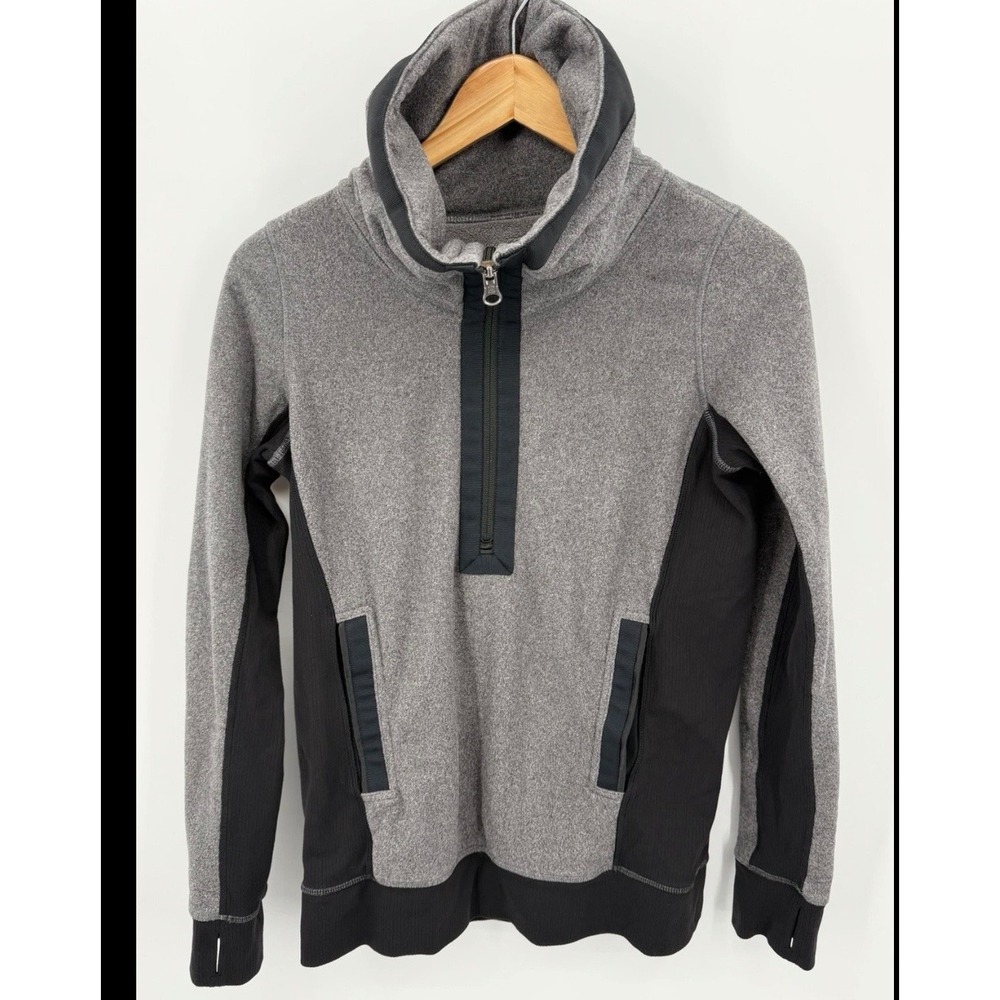 Lululemon Chaturanga Post Pullover Women 4 Gray Black Fleece‎ 1/2 Zip Lined Soft
